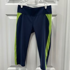 Aerie Navy Blue and Green Capri Activewear Leggings.